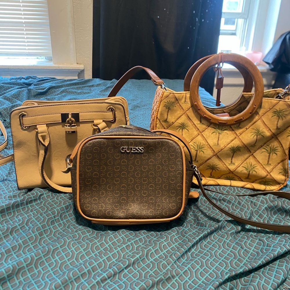 Bag Lot Fossil Guess and Charmin Charlie Crossbody Set